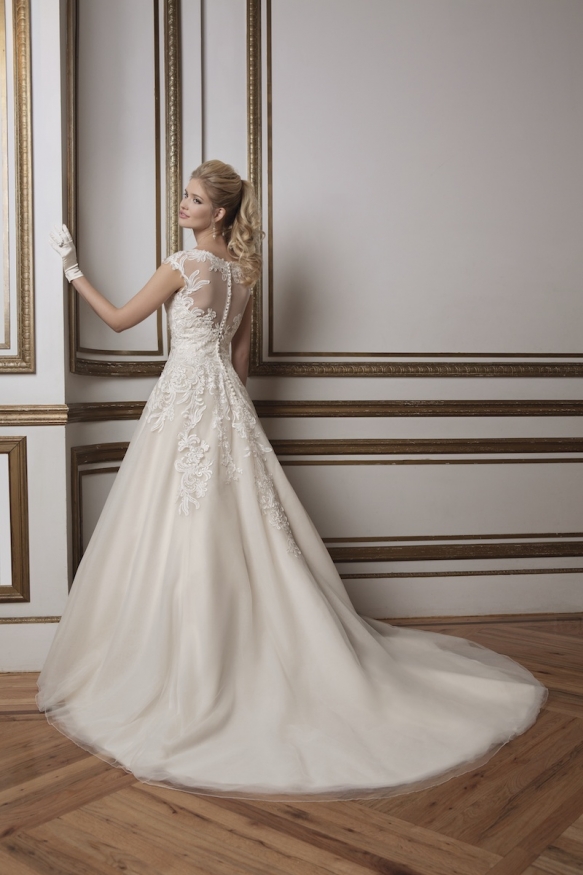 Wedding Dresses Cornwall 16